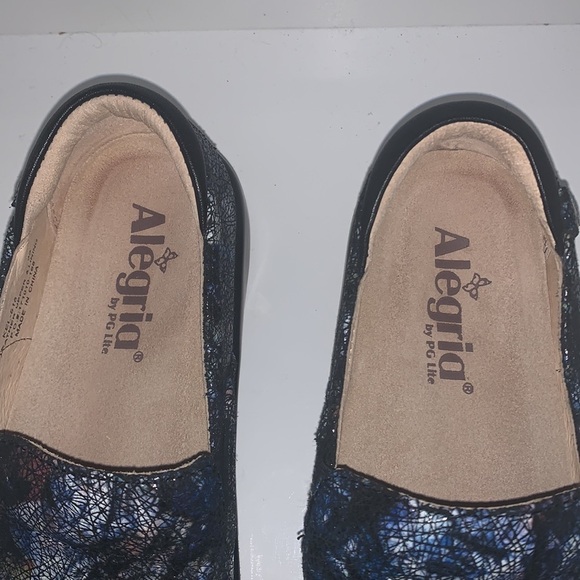 Alegria blue patterned comfortable shoes size 5.5 - Picture 3 of 6